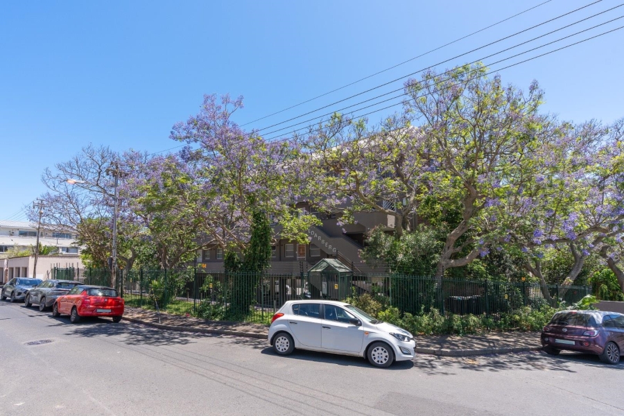 1 Bedroom Property for Sale in Green Point Western Cape